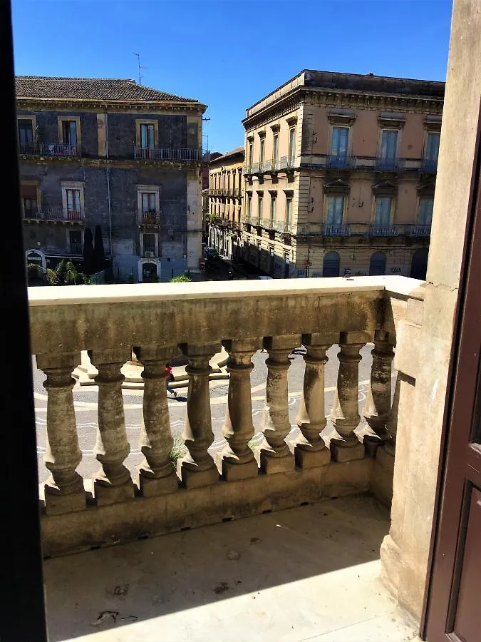 Panorama Sur L'Opera Apartment Catania Italy